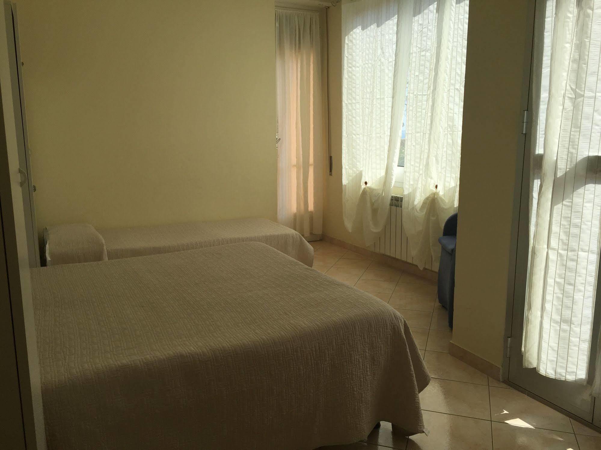 Hotel Lora Rda Luxury Bordighera Zewnętrze zdjęcie
