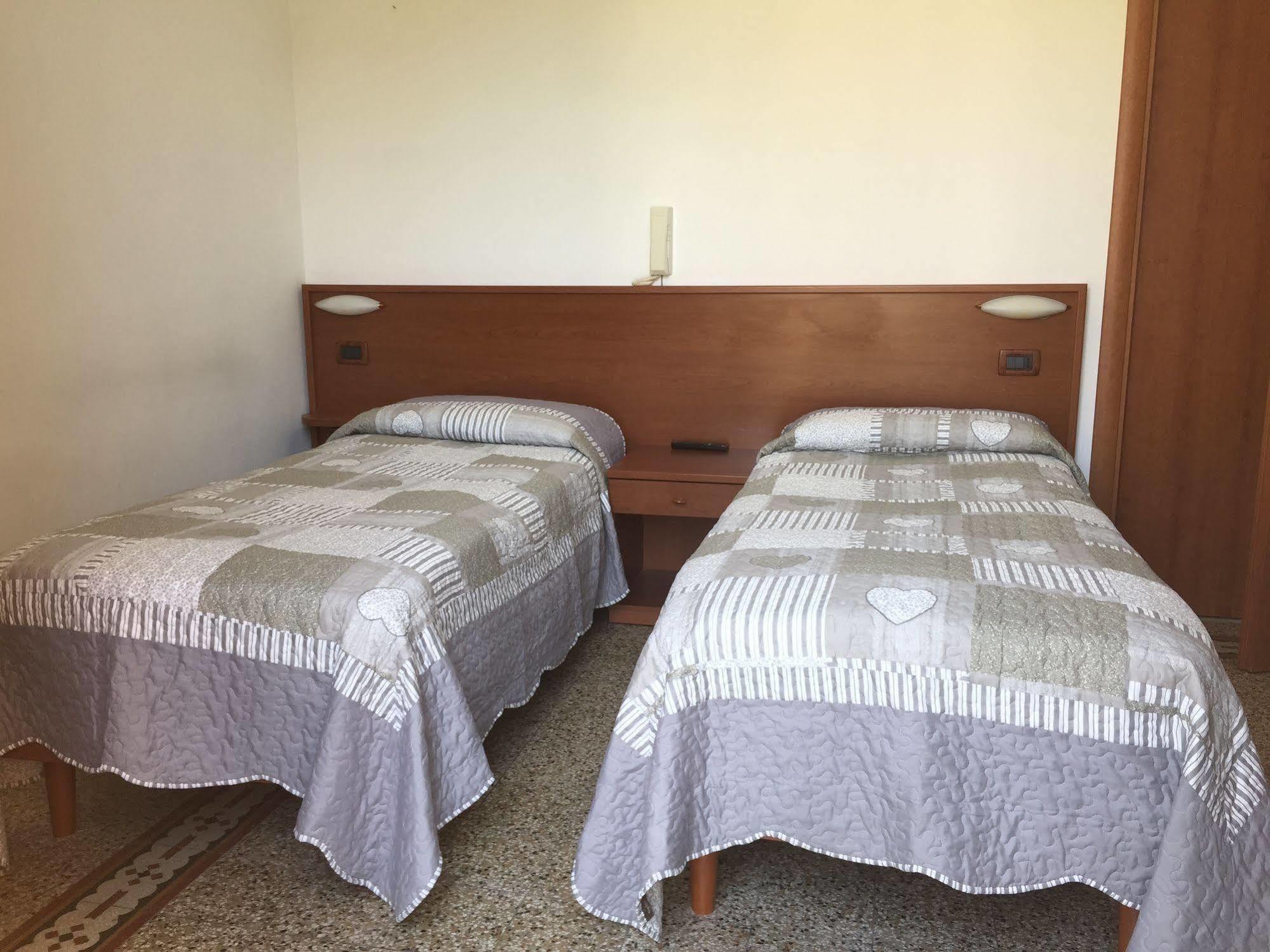 Hotel Lora Rda Luxury Bordighera Zewnętrze zdjęcie